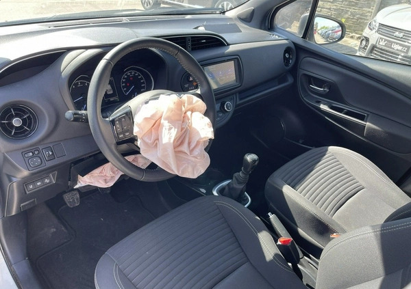 Toyota Yaris cena 31900 przebieg: 58100, rok produkcji 2020 z Libiąż małe 106